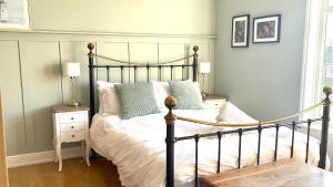 Seascape Luxury Cottage Southwold - Free Parking