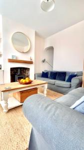 Seascape Luxury Cottage Southwold - Free Parking