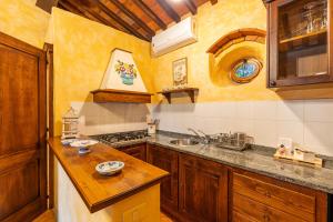 Borgo Dolci Colline Resort Loggia