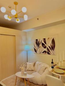 Quezon City Luxury Condo Unit Sun Residences Welcome Rotonda España