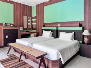 Scenic Pool Villa and Resort