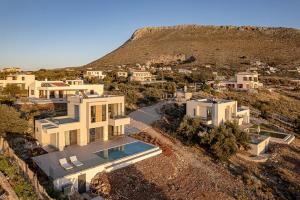 PhantΩm Villas Villa Kateena