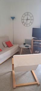 Appartements Agreable , frais oriente nord studio Gaelle wifi gd balcon vue superbe : photos des chambres