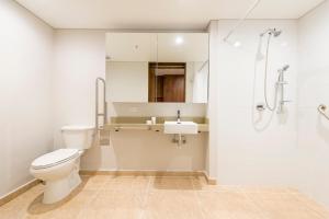 El Tesoro Escape Modern & Cozy Room 303