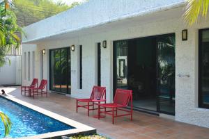 Scenic Pool Villa and Resort