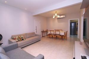 ModernĂssimo 3 quartos para atĂ© 8 pessoas