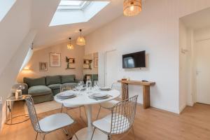 Appartement deux chambres sur la place Sébastopol