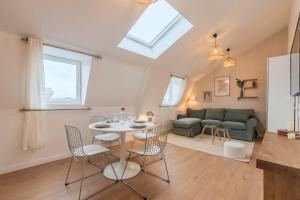 Appartement deux chambres sur la place Sébastopol