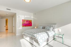 Condo at Amrit Ocean Resort with Panoramic Views