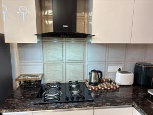 RED APPLE Dehradun mussoorie road