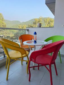 RED APPLE Dehradun mussoorie road