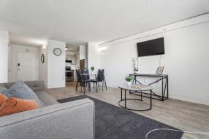 Legacy at Imperial Village 808 I 1 Bed 1 Bath