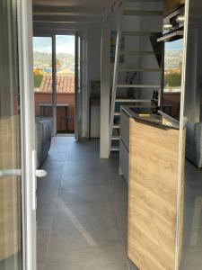 Appartement classé 3 étoiles face à la plage de la Nartelle