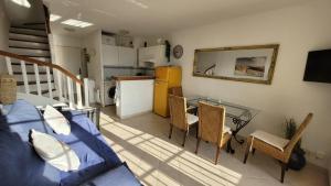 Seaview house, close Cannes, pool, garden. garage