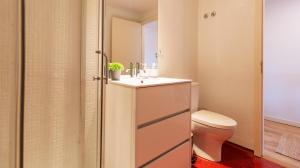 Boavista Bright Studio w AC by LovelyStay