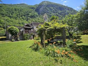 Rustico La Rocca by Fewotessin