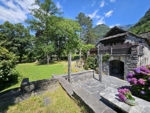 Rustico La Rocca by Fewotessin