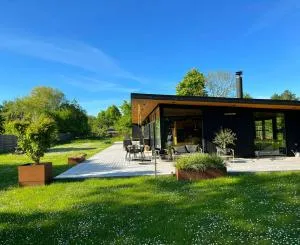 Designed Oasis Full Of Detail - Tjørneholm