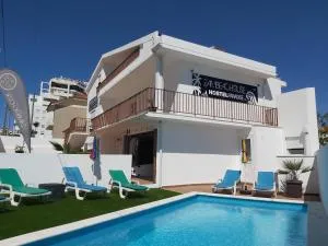 Zambeachouse - Hostel Paradise - آريا برانكا