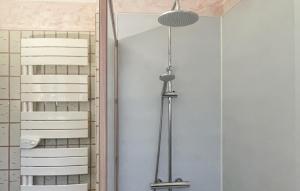 Maisons de vacances 3 Bedroom Amazing Home In Lagnes : photos des chambres