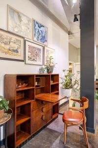 Modern City Loft Downtown Lynchburg VA LYH HUGE