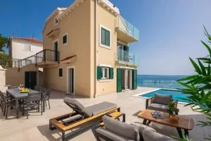 Epetium Beach Villa - Split