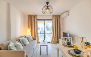 1 Bedroom Nice Apartment In Benalmádena