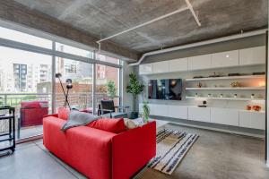 5M103- Modern Country 1bd 2-story Nashville Condo