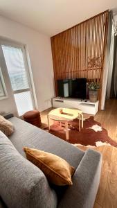 Comfy studio, private parking, smart check in