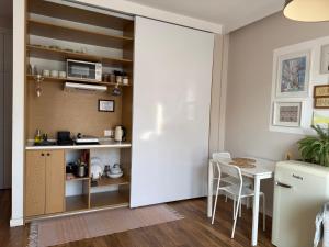 Studio w Centrum Warszawy ulica Chmielna - 500m od dworca Centralnego - by Good Sleeping