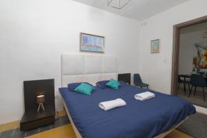 Stylish Valletta 2 bedroom City Centre Apartment with Terrace and Views