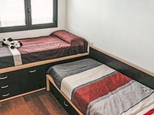 Appartements Apartamento Ferreries, piscina climatizada, jardin : photos des chambres