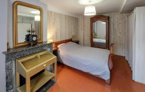 Awesome Home In Montliard With Wifi