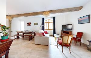 Maisons de vacances Amazing Home In Volnay With Wifi : photos des chambres