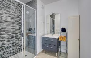 Appartements Lovely Apartment In La Tremblade : photos des chambres