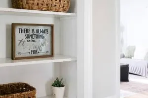 Large 4 Bedroom Home Close to Airport and IX Center - Berea