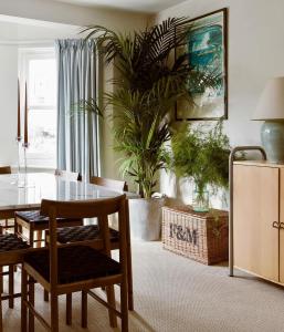 Colourful house 3 Bed Apt - Notting Hill