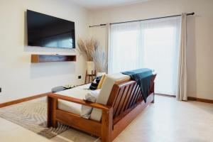 Haas Naj Suites Bananas