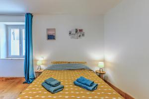 Appartements 3 pieces, climatise, calme, 100m du centre, parking, 