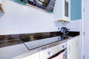 Cozy Brighton Home - 6 Guests, 5 min walk to Beach