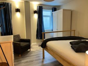 Spacious 2 Bedroom Apartment