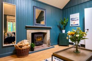 Cosy and Unique Cabin, Henley on Thames
