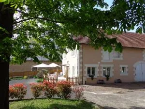 The Coachhouse Gite - Adriers