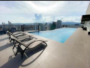 Modern Condo with Stunning Views