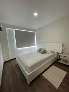Departamento totalmente amoblado de 3 dormitorios, 2 baños