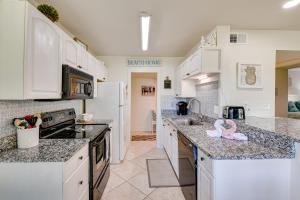 Miramar Beach Condo with Pool Access Walk to Beach!