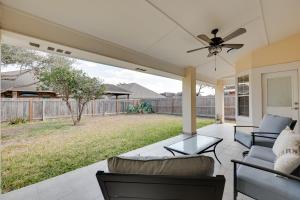 Fenced Yard Home Near Hospitals in Edinburg!