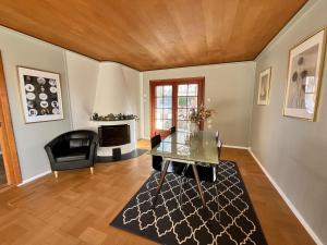 Big room in Charming Guest House in Oslo City 5