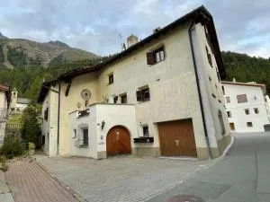 Chesa Grass-Capadrutt - Berninahäuser