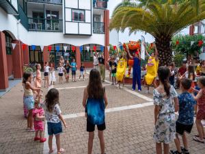 Maisons de vacances Apartment in Urrugne with Ocean & Mountain Views : photos des chambres